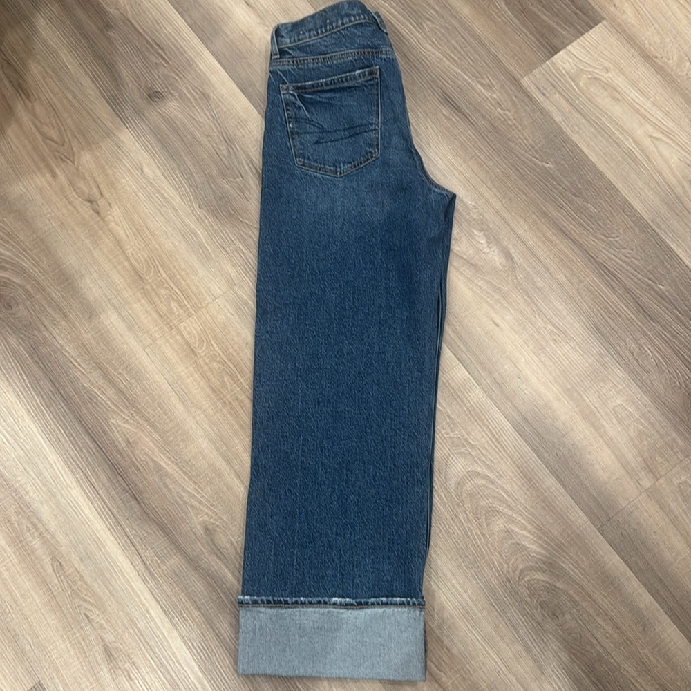 American Eagle Stovepipe Jean. NWT. - Picture 2 of 2